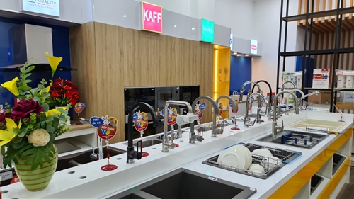 [24h.com.vn] - Bếp Xanh khai trương showroom Modern Kitchen tại Huỳnh Tấn Phát quận 7